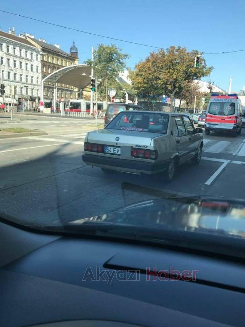 Viyana'da 54  plakalı Doğan