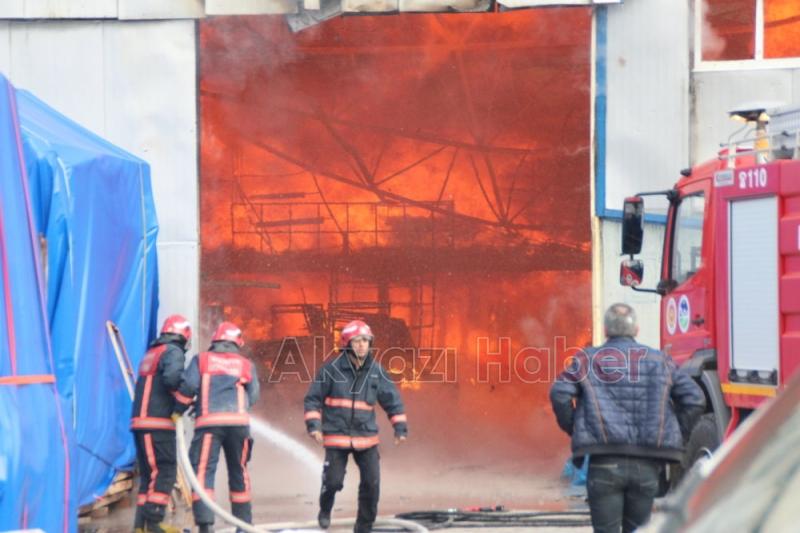 Yağcılar da Depo Yangını