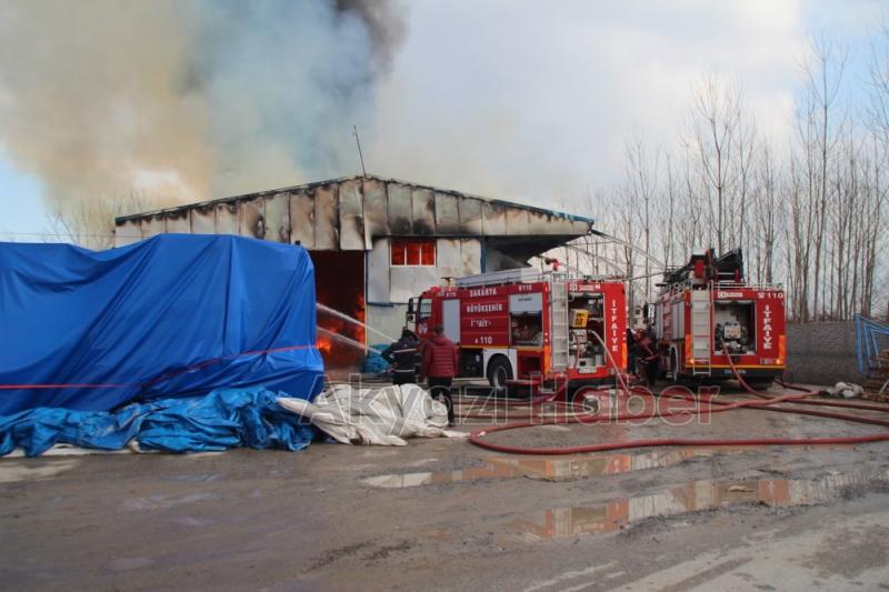 Yağcılar da Depo Yangını