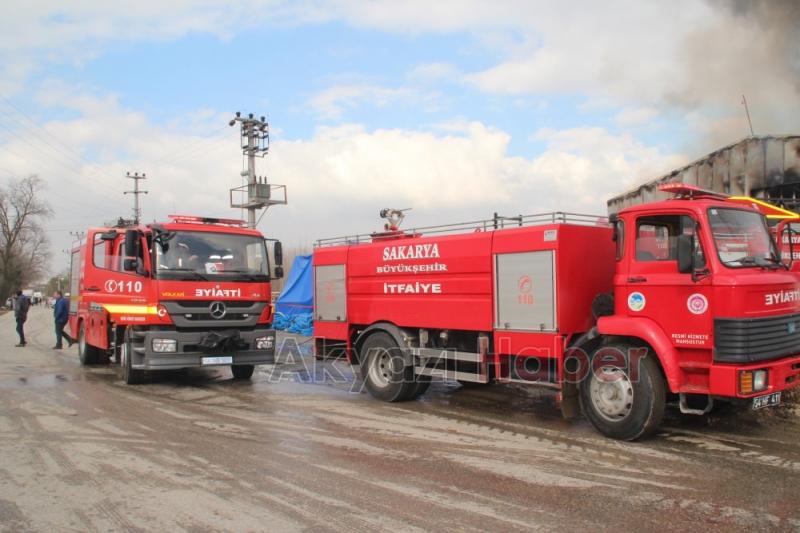 Yağcılar da Depo Yangını