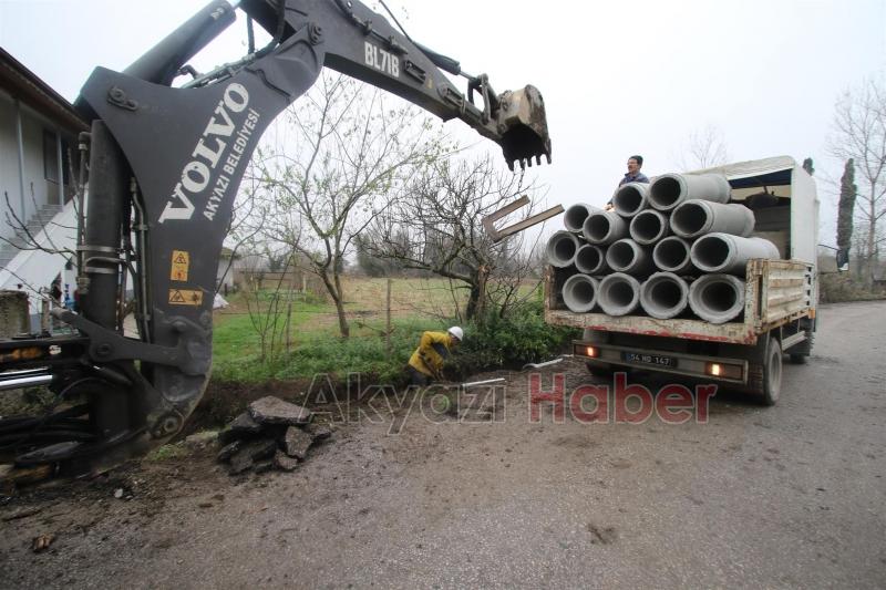 YAĞMUR SUYU HATTI VE KANAL TEMİZLEME ÇALIŞMALARI YIL BOYUNCA DEVAM EDİYOR