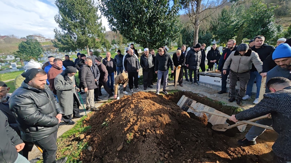 Yahya Atmaca Toprağa Verildi. 