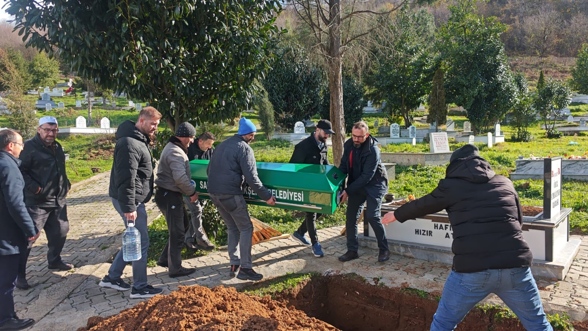 Yahya Atmaca Toprağa Verildi. 