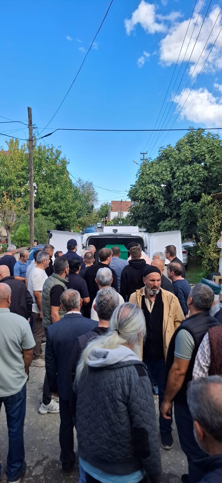 Yalçın Armağan Dualarla ebediyete uğurlandı. 