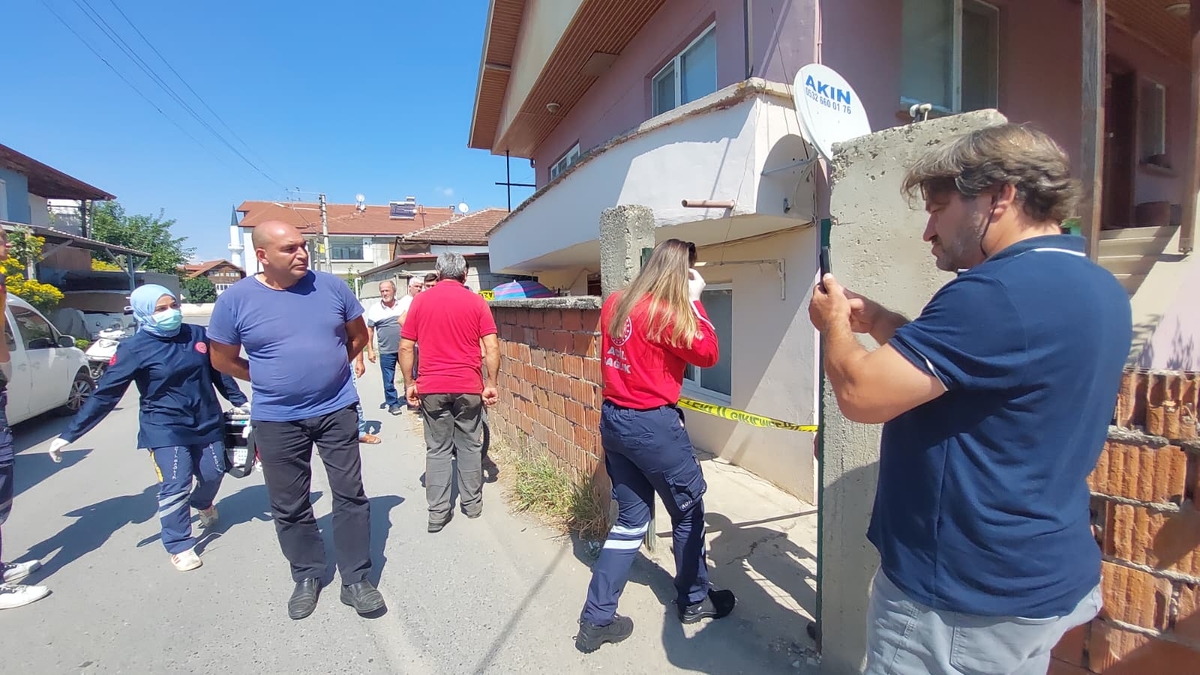 Yalnız yaşayan adam ölü bulundu
