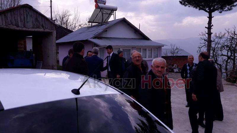 Yanan Eve Giderek Aileyi Ziyaret Ettiler