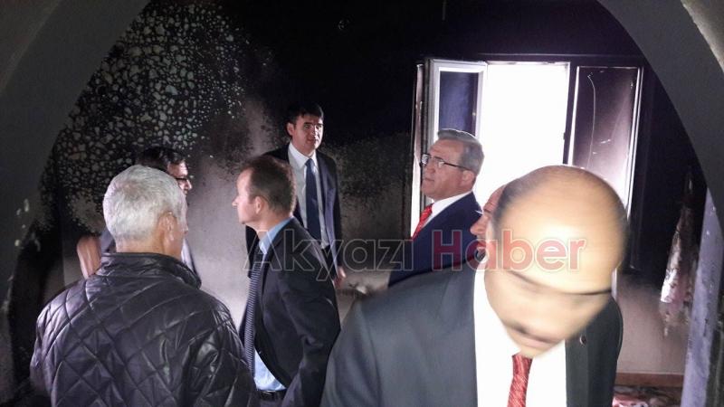 Yanan Eve Giderek Aileyi Ziyaret Ettiler