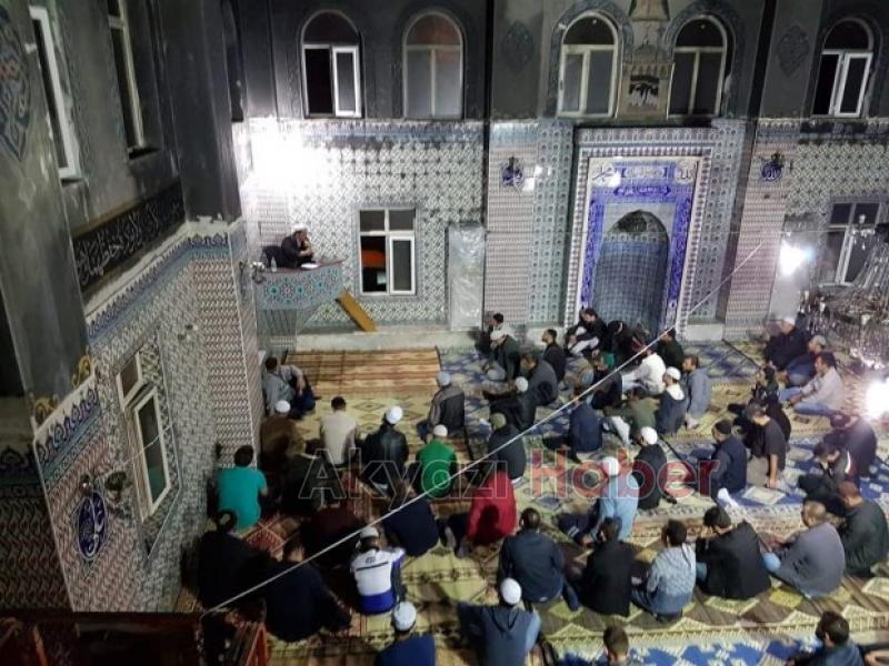 Yanan Yunus Emre Camii için  Kermes düzenlendi