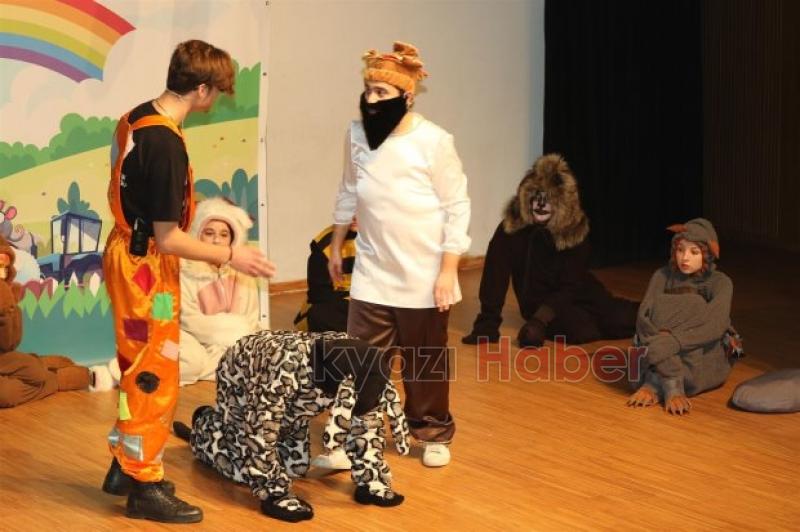 YARIYIL TATiLiNDE ÇOCUKLAR DOYASIYA EĞLENDi