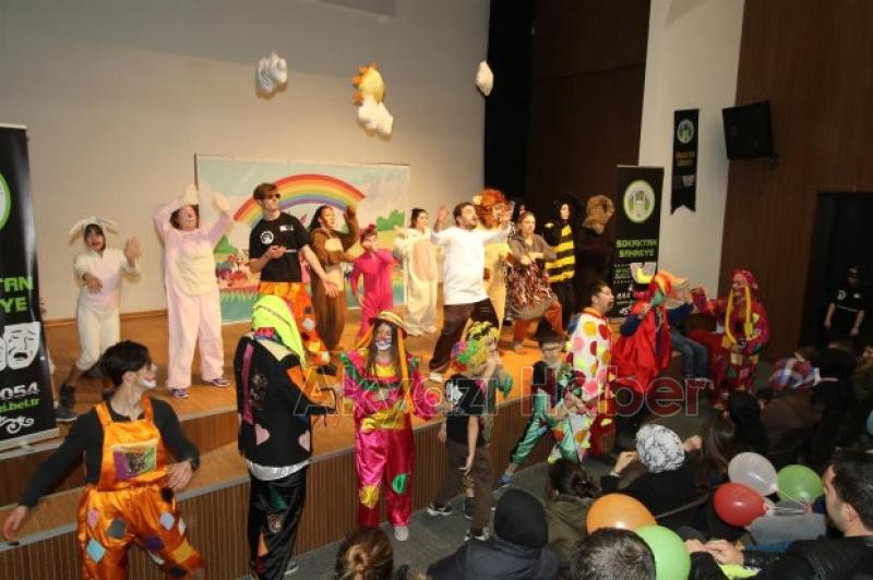 YARIYIL TATiLiNDE ÇOCUKLAR DOYASIYA EĞLENDi