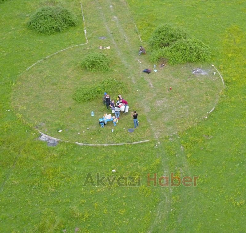 Yasağa rağmen piknik yapanlar drone yakalandı