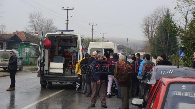 Okula yemek götürüyordu Otomobille çarpıştı 1 yaralı