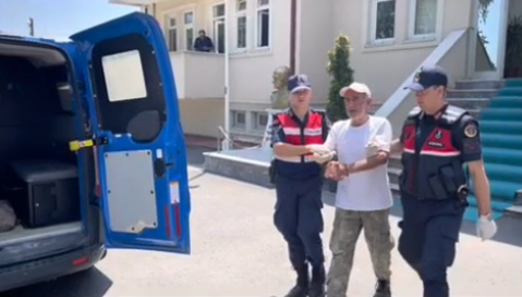 Yaşlı adam kilolarca uyuşturucu ile yakalandı