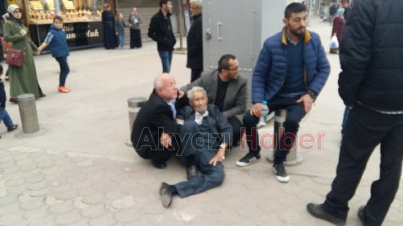 Yaşlı Adam Bisikletten Düşerek Fenalaştı