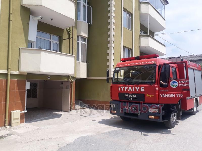 Yavru Kedi İtfaiye Ekiplerince Kurtarıldı