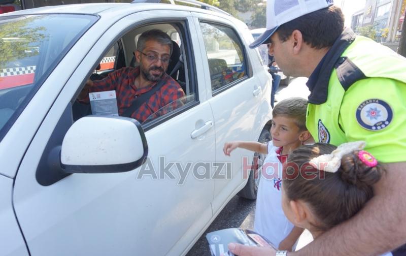 Yaya öncelikli trafik eylemi Akyazı da gerçekleştirildi