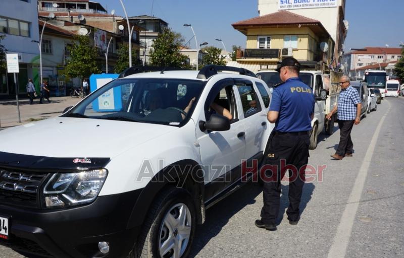 Yaya öncelikli trafik eylemi Akyazı da gerçekleştirildi