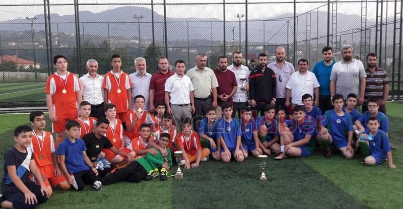 Yaz Kuran kursları arası Futbol turnuvasının şampiyonu belli oldu