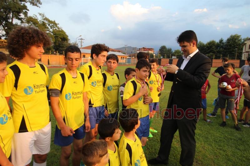 Yaz Kuran Kursu Futbol Final Maçında Pazarköy Şampiyon Oldu