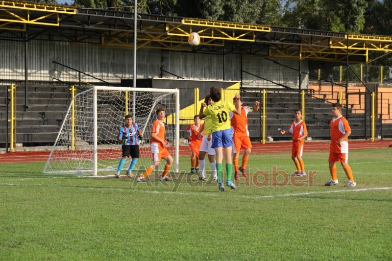Yaz Kuran Kursu Futbol Final Maçında Pazarköy Şampiyon Oldu