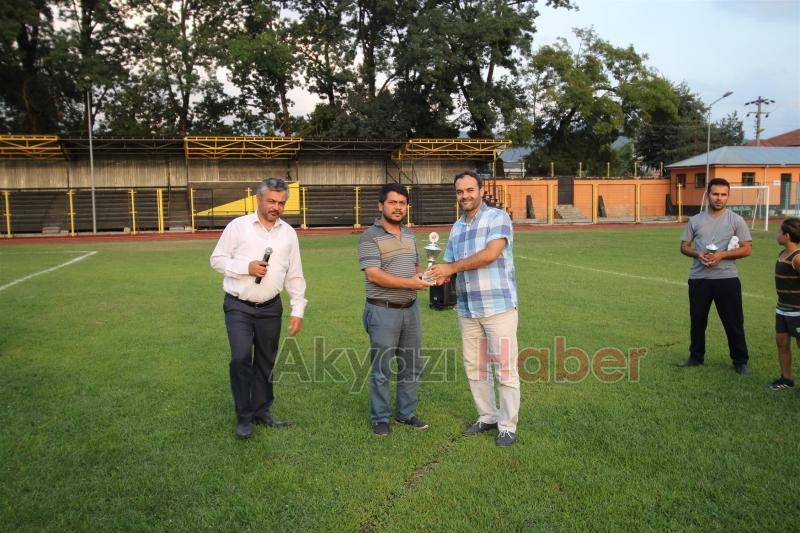 Yaz Kuran Kursu Futbol Final Maçında Pazarköy Şampiyon Oldu