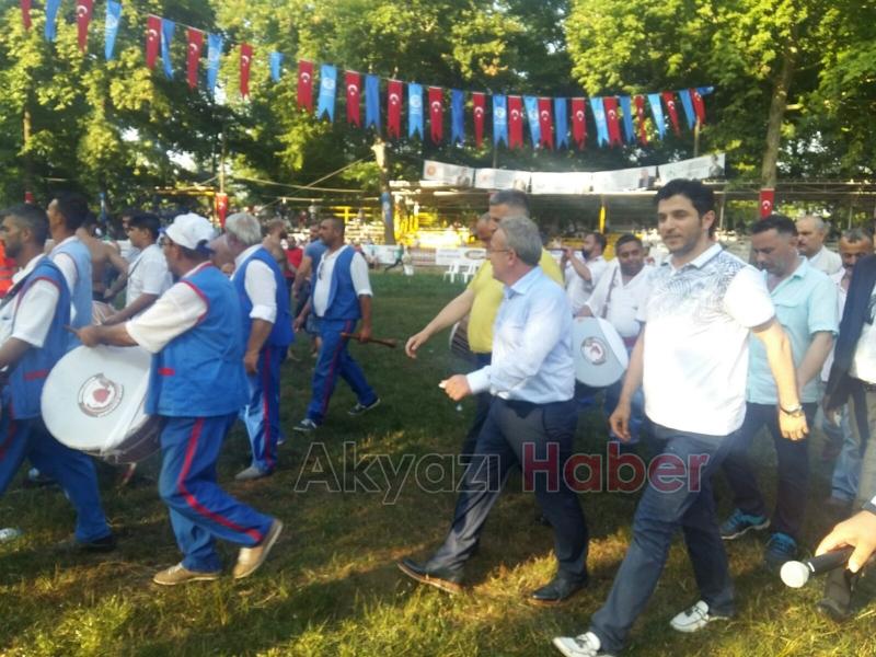  Yeni Güreş Ağası Öztürkler Market Mehmet Öztürk Oldu 