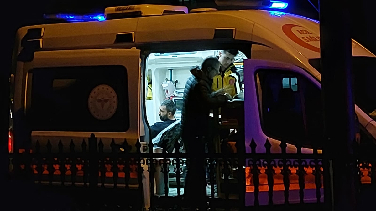 Yeni Yahyalı yolunda feci kaza; Yolun bittiğini göremedi kanala uçtu