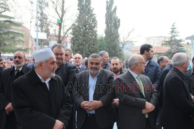 Yeni Zellandalı Şehit Kardeşlerimizin Gıyabi Cenaze Namazına Akyazı Halkından Yoğun İlgi
