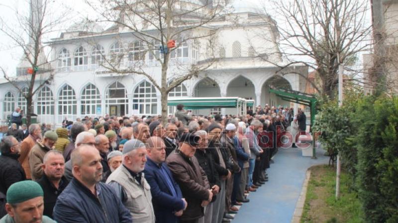 Yeni Zellandalı Şehit Kardeşlerimizin Gıyabi Cenaze Namazına Akyazı Halkından Yoğun İlgi