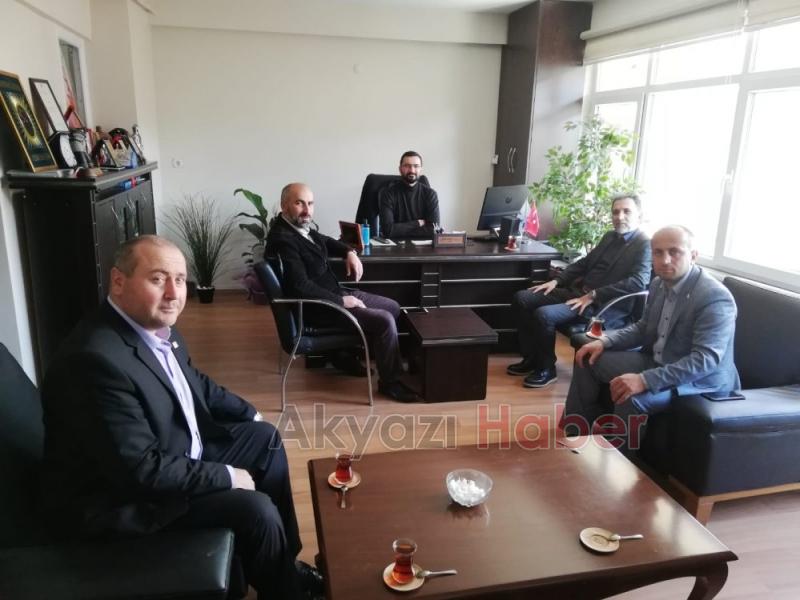 Yeniden Refah Partisi Akyazı İlçe Başkanı ve İlçe Teşkilatı üyeleri Akyazı Haberi ziyaret etti