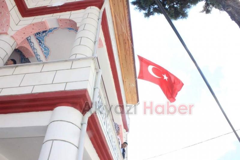 Yenilenen Dokurcun Merkez Camii İbadete Açıldı