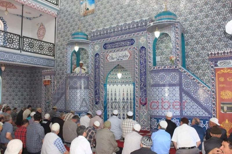 Yenilenen Dokurcun Merkez Camii İbadete Açıldı