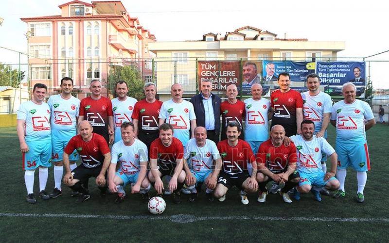 Yeşil Sahalar İçin Siyasete Ara Verdiler