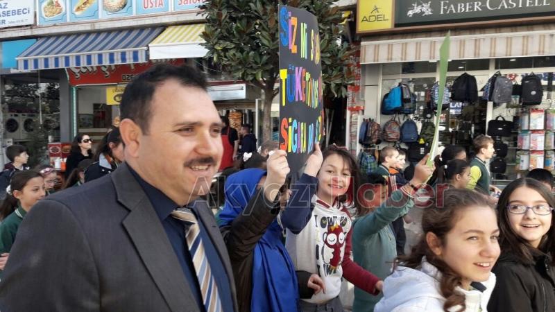 Yeşilay Haftasında Akyazı’da Yürüyüş Yapıldı