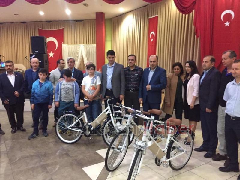 Yetimler İftarda Bir Araya Geldi