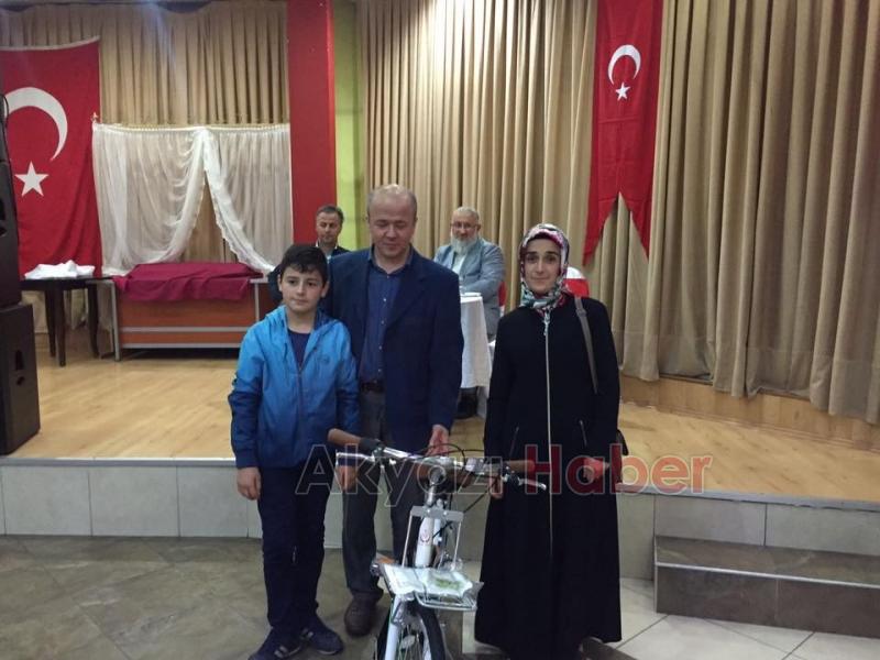 Yetimler İftarda Bir Araya Geldi