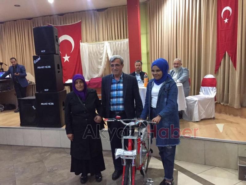 Yetimler İftarda Bir Araya Geldi