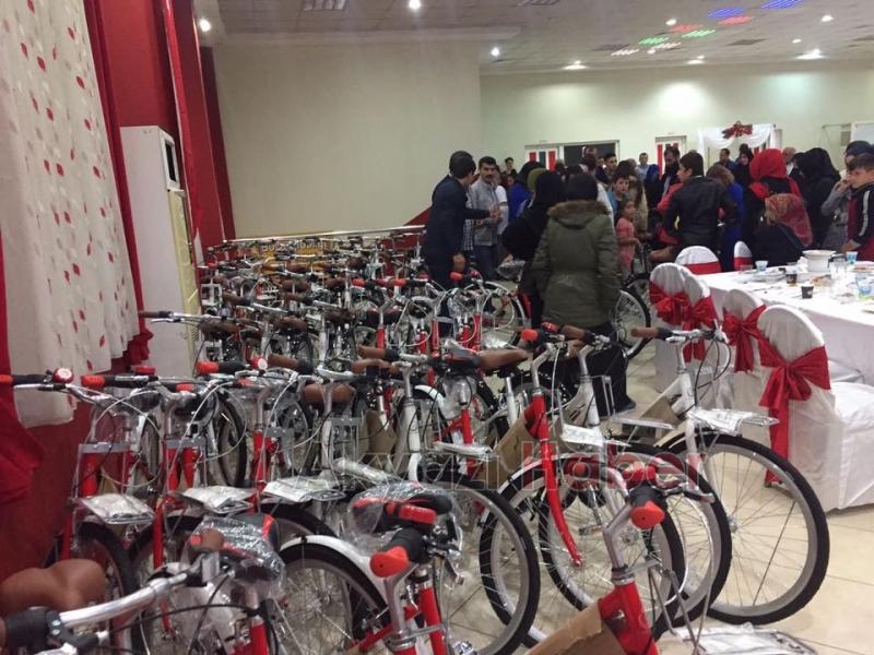 Yetimler İftarda Bir Araya Geldi