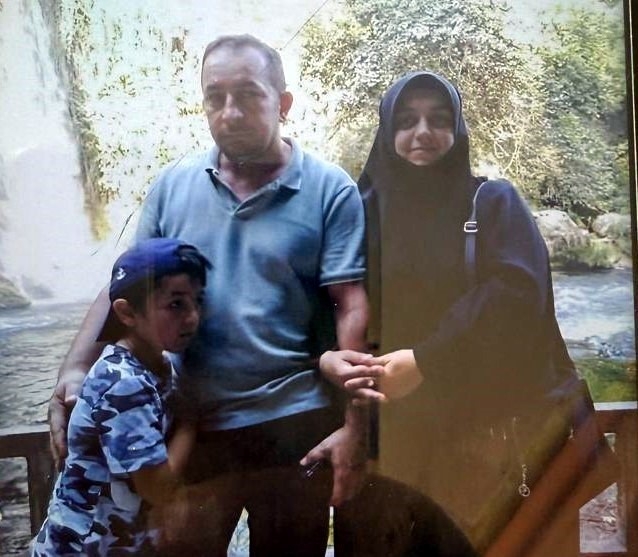 Yıkılan binada anne, babanın cansız bedenlerine ulaşıldı