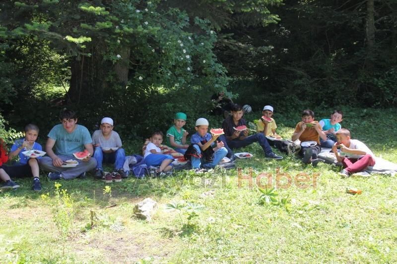 Yıldırımlar Kuran Kursu Yaylada Hafta Sonu Piknik Yaptı