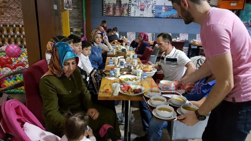 Yılpar Parkenin 5 Geleneksel Çalışan Aileler İftarı Gerçekleştirildi