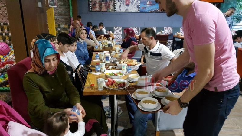 Yılpar Parkenin 5 Geleneksel Çalışan Aileler İftarı Gerçekleştirildi