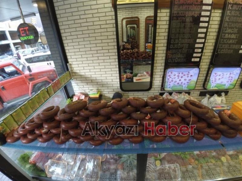 Yiyen bağımlısı oluyor BİR ALAN BİR DAHA ALIYOR