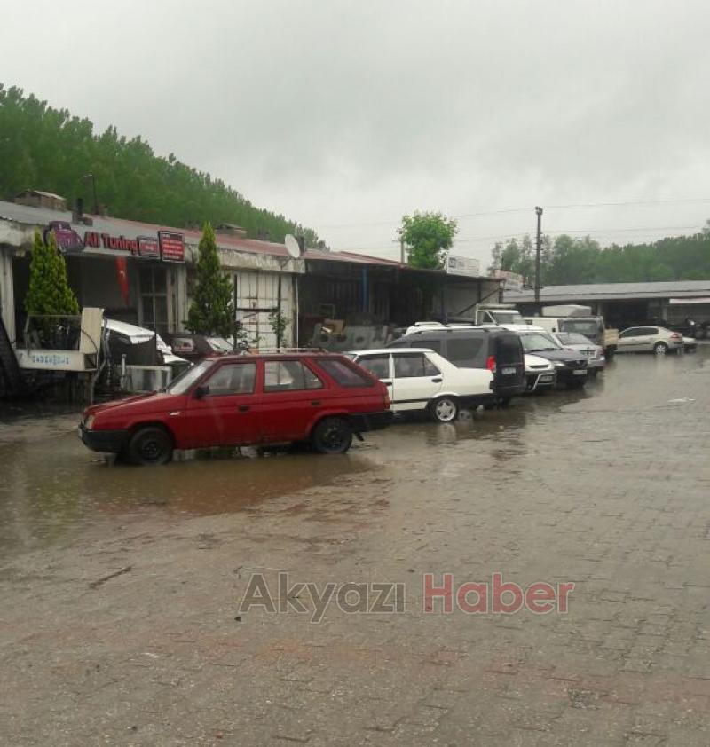 Yoğun Sağanak Yağış Yaşamı Olumsuz Etkiledi