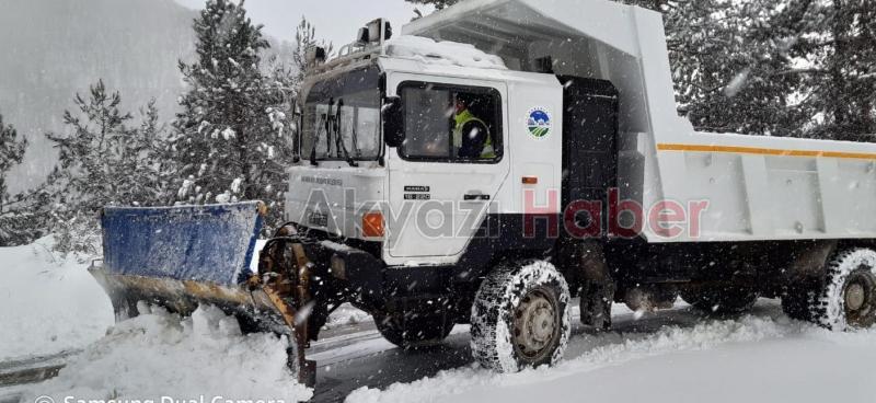Yol açma çalışmaları devam ediyor