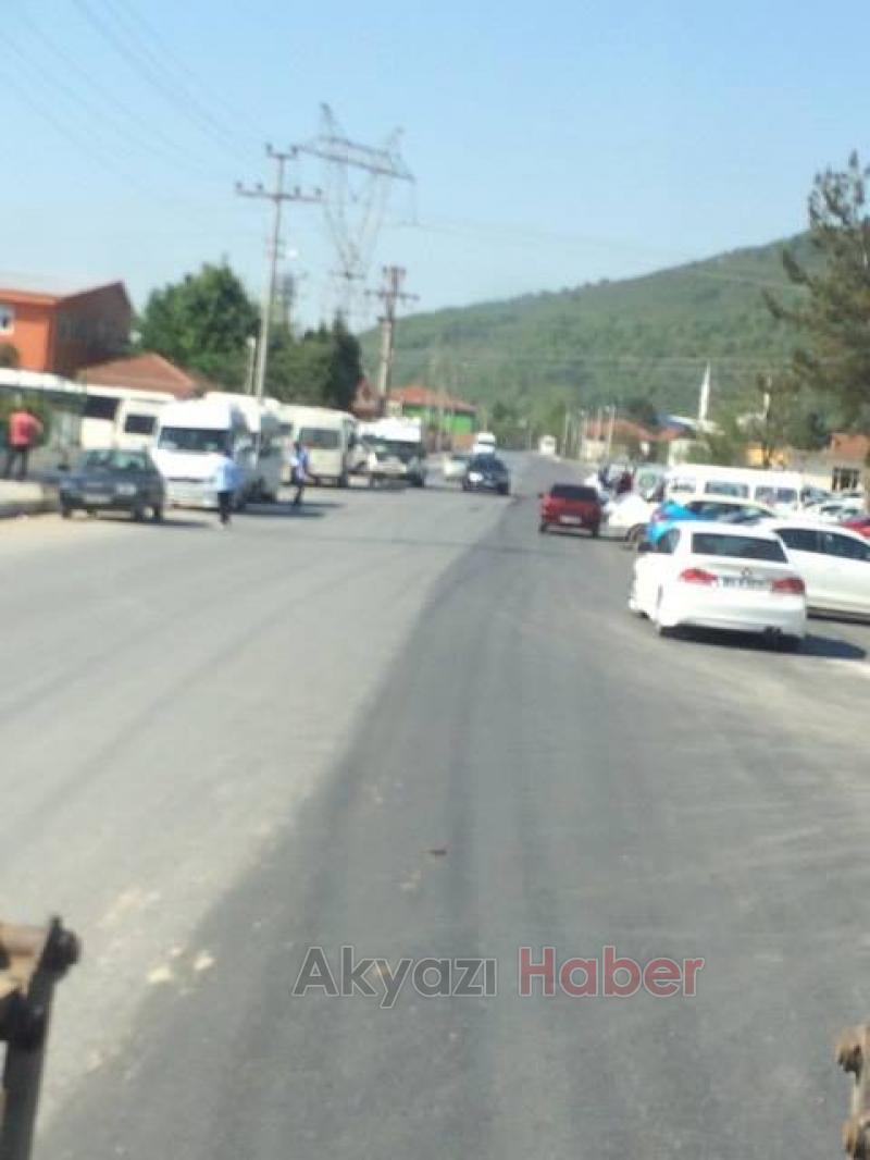 YOL KENARINA PARK EDENLERE VATANDAŞTAN TEPKİ 