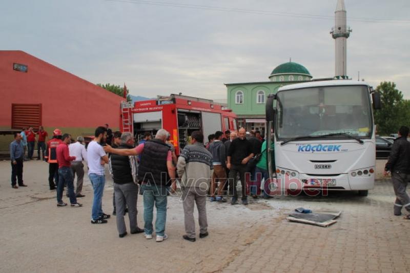 Yolcu Minibüsü Alev Aldı