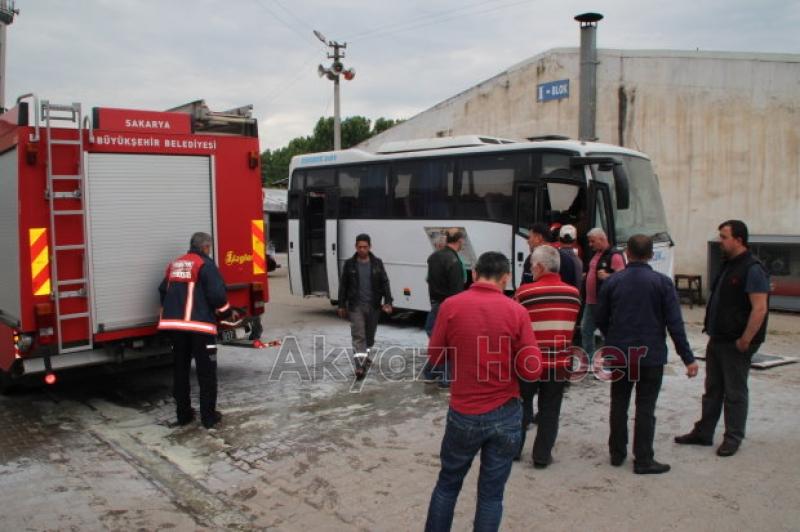 Yolcu Minibüsü Alev Aldı