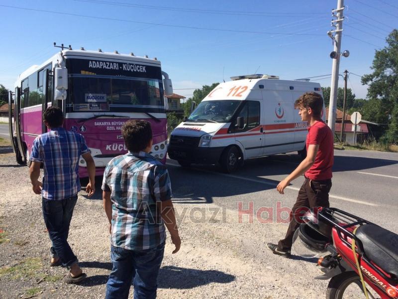 Yolcu Minibüsünde Fenalaşan genç Kız Hastaneye Kaldırıldı