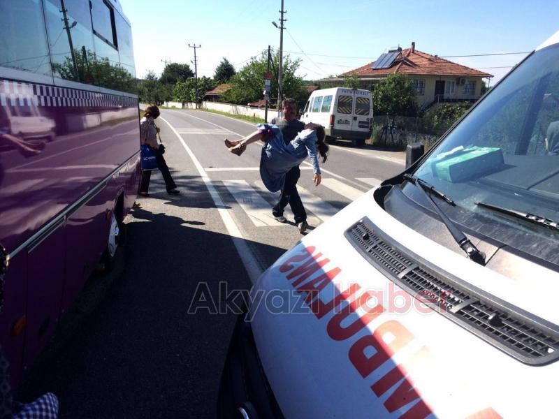 Yolcu Minibüsünde Fenalaşan genç Kız Hastaneye Kaldırıldı